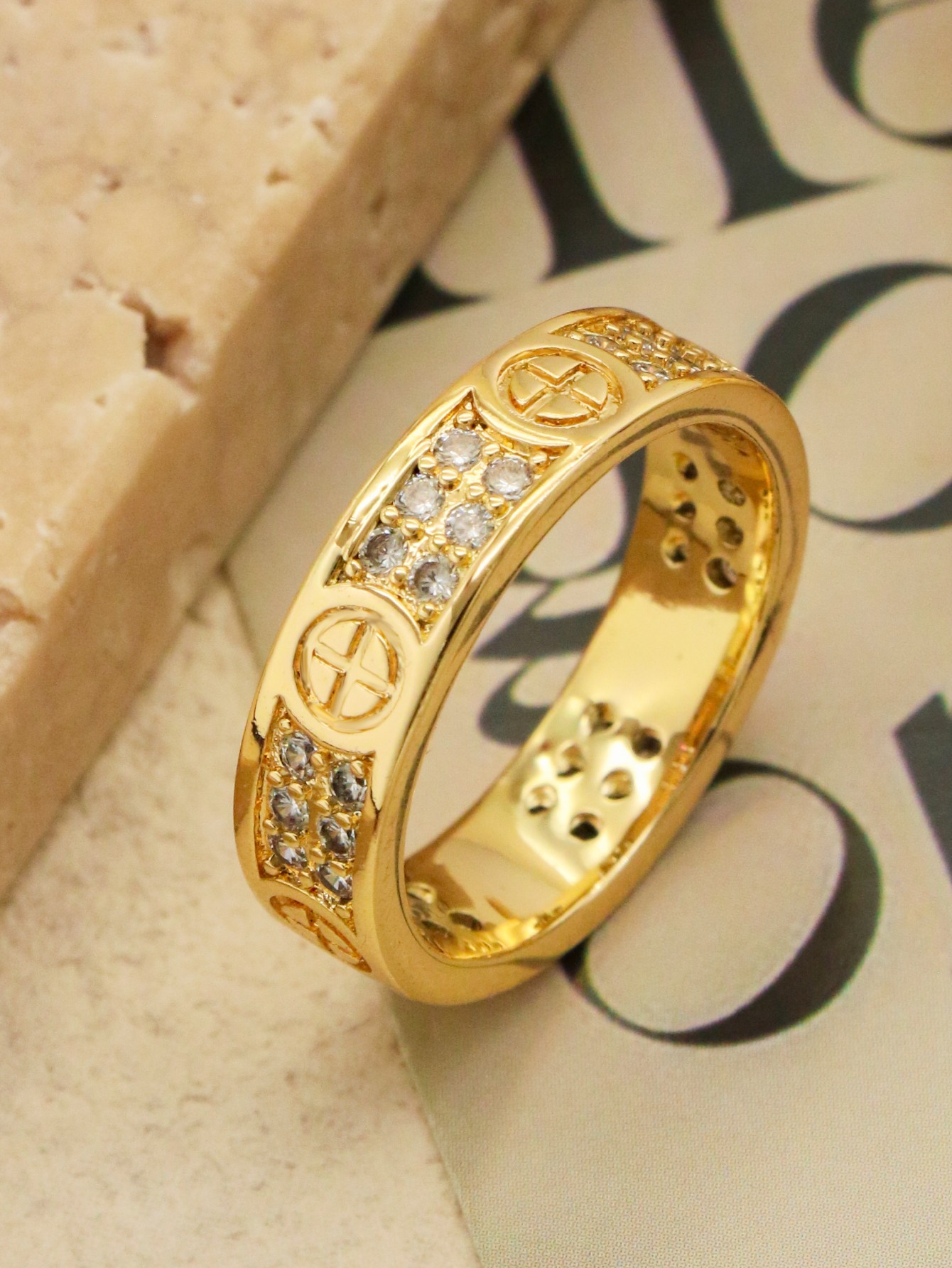 1 Piece Hot Selling Men Inlaid Zircon Classic Gold Color Ring for Women