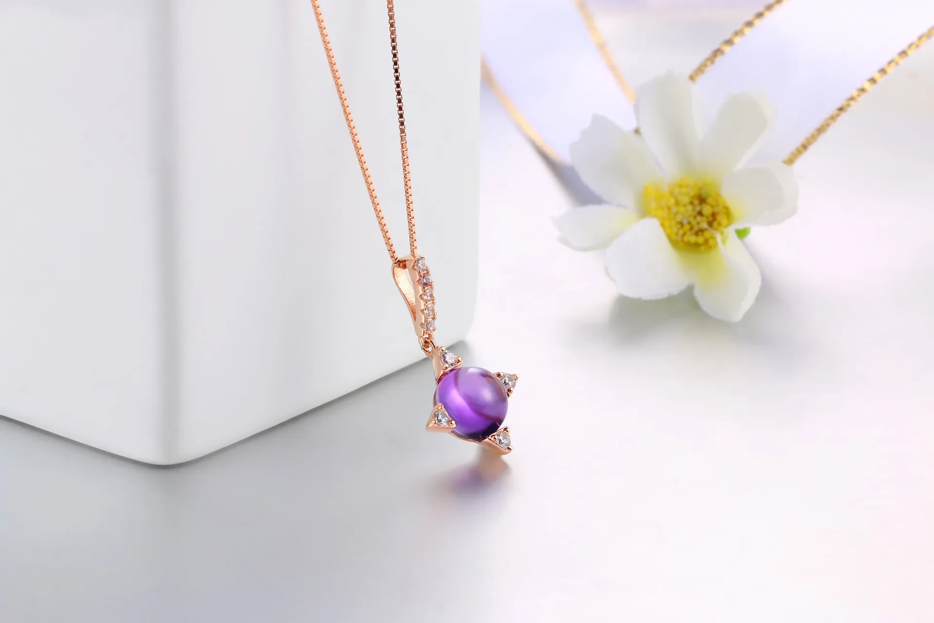 Inlaid with natural amethyst pendant