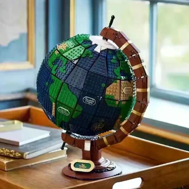 95335 2022 Expert MOC Bricks 2585PCS Earth Globe Modular Building Blocks
