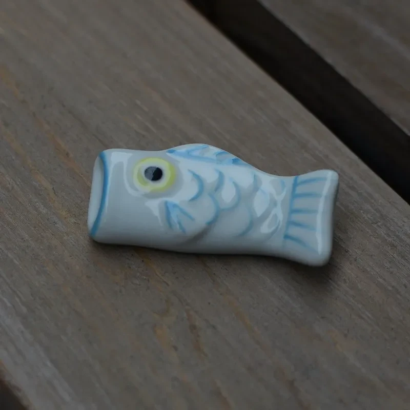 Creative Cartoon Ceramic Small Bream Chopstick Rack