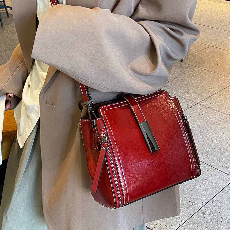 Genuine Leather Women's Fashion Portable Shoulder Commute Crossbody Bag