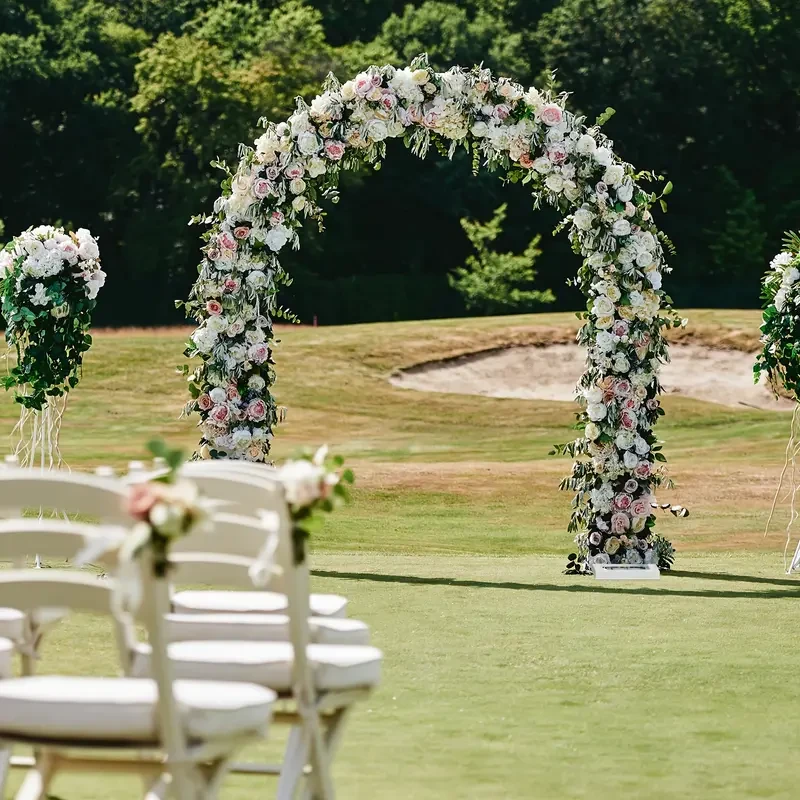Elegant White Metal Wedding Arch Stand
