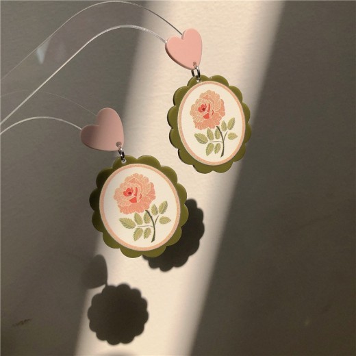Vintage Rose Earrings Elegant
