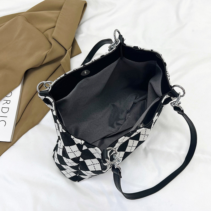 Large Capacity Tote Women's Shoulder Bag