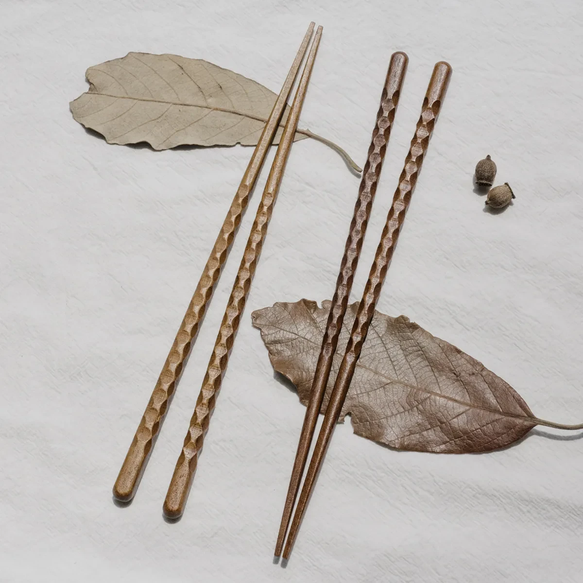 Embossed Texture Sashimi Pointed-toe Retro Chopsticks