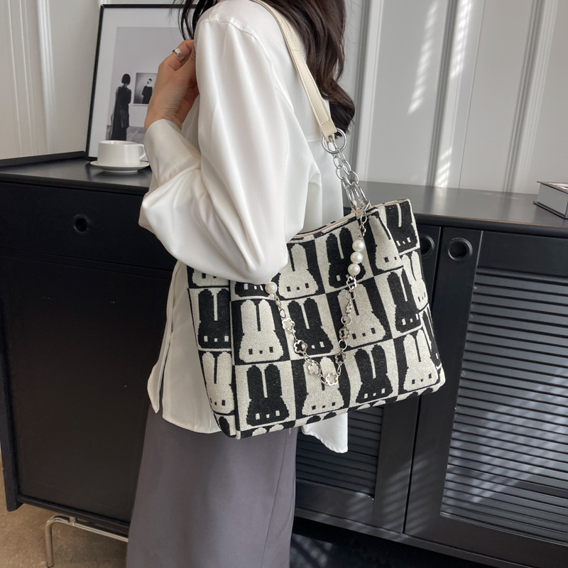 Large Capacity Western Style Shoulder Tote Bag