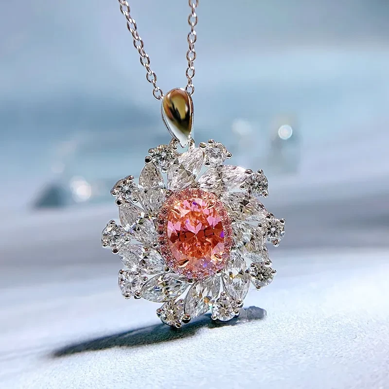 Women's Fashion Oval Pendant Necklace