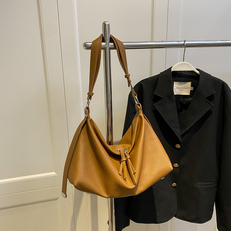 Commuting Western-style Cross-body Tote Bag