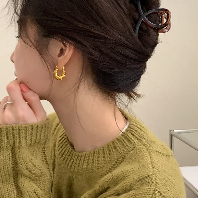 Simple And Versatile Personality Light Luxury And High-level Ear Buckle