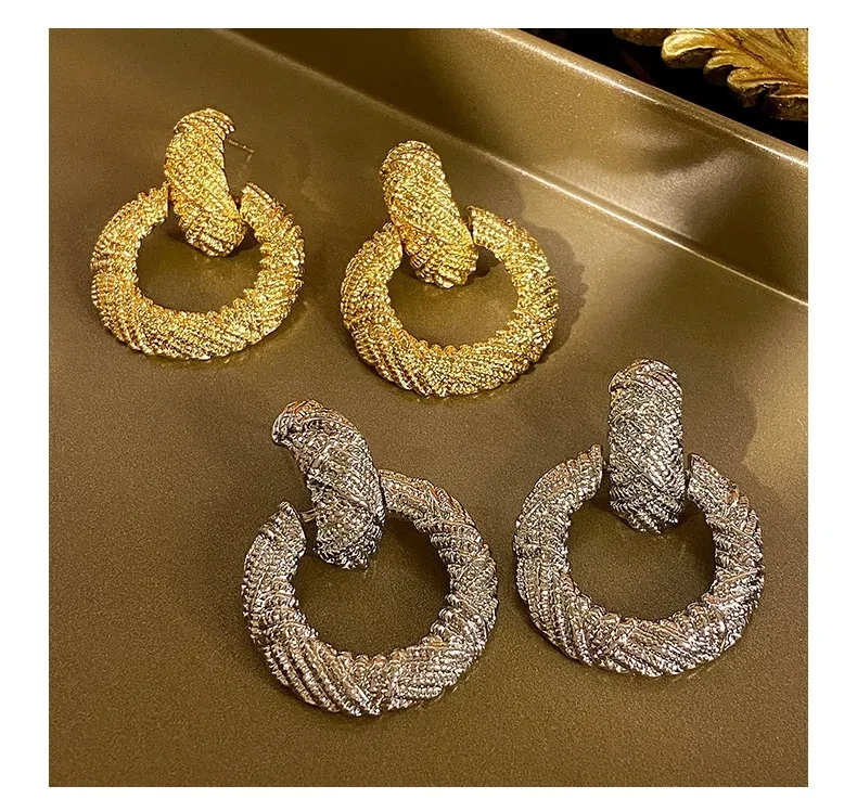 Exaggerated High-grade Round Ring Earrings Simple Graceful Elegant Light Luxury