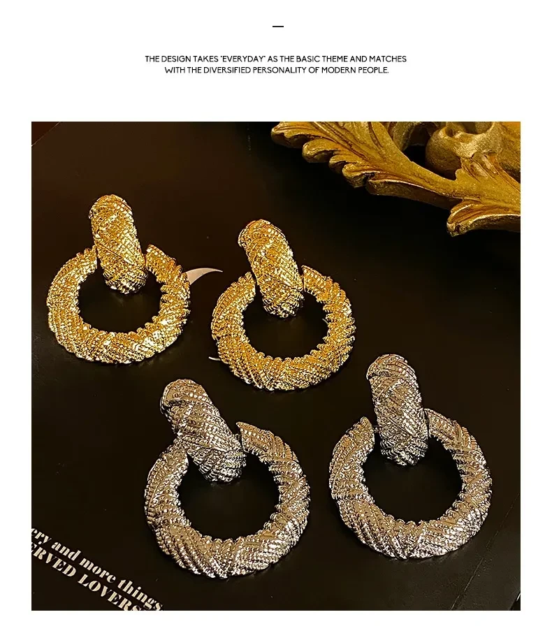 Exaggerated High-grade Round Ring Earrings Simple Graceful Elegant Light Luxury