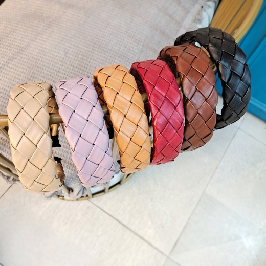 Retro Hong Kong Style Temperament Headband High-end Woven PU Leather Hairpin