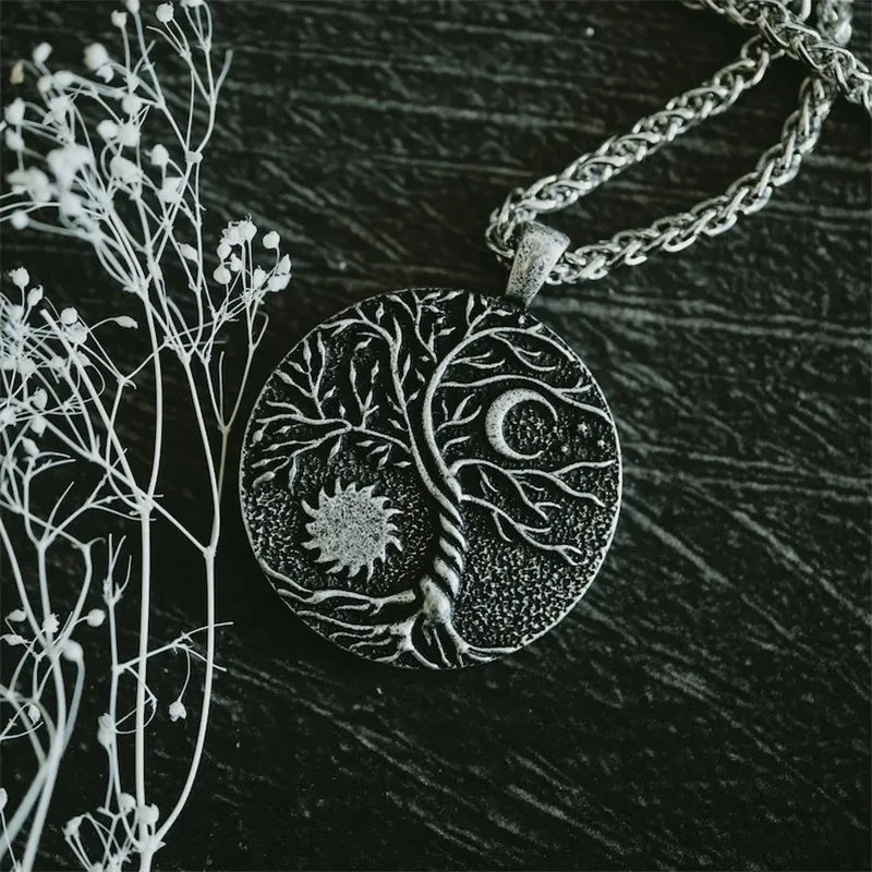 Sun Moon Delicate Pendant Necklace Lock
