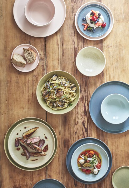 XL Plate 28cm - Powder Pink/Ivory - Emile Henry