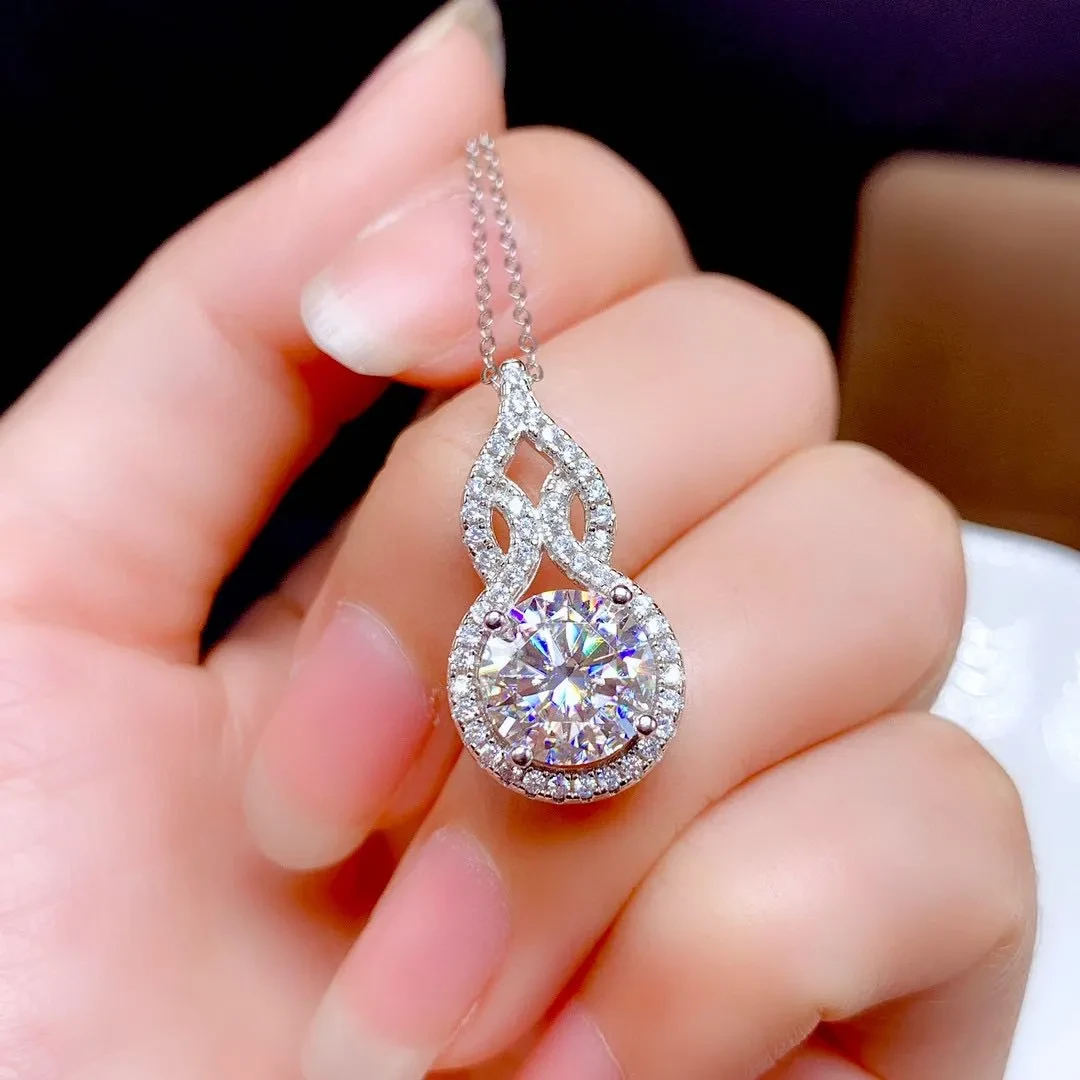 Classic Moissanite Diamond Pendant Female Crystal