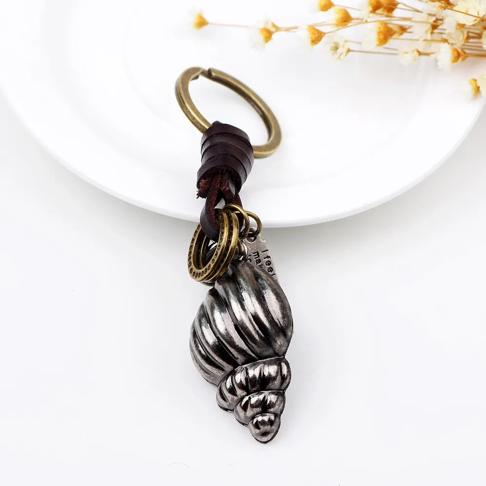 Creative Woven Leather Alloy Conch Keychain