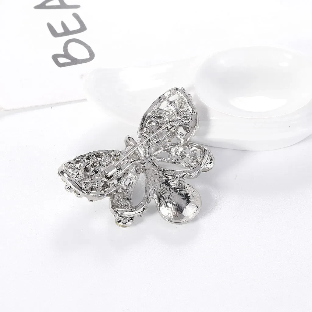Alloy Inlaid White Rhinestone Bow Brooch
