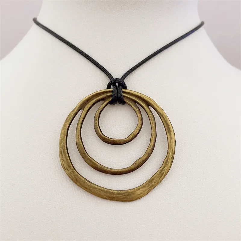 Simple Personality Hollow Circle Necklace Pendant
