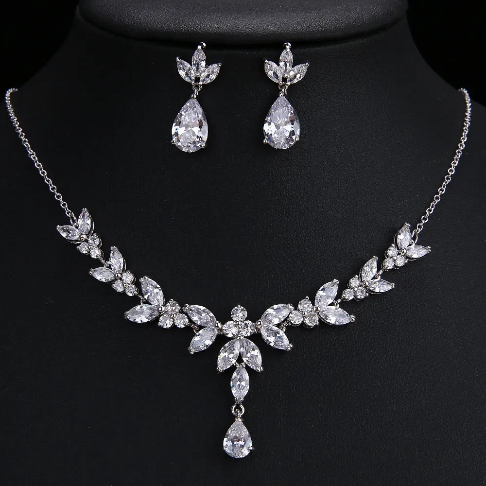 Cool And Luxurious Pendant Necklace Accessories