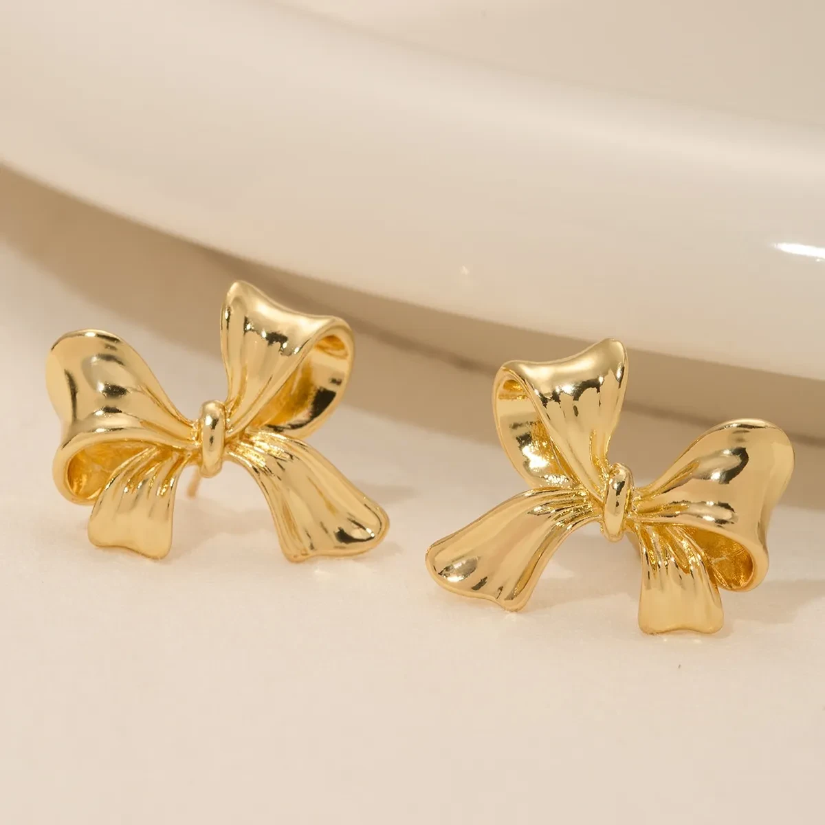 Gold Bow Stud Earrings Simple Fashion