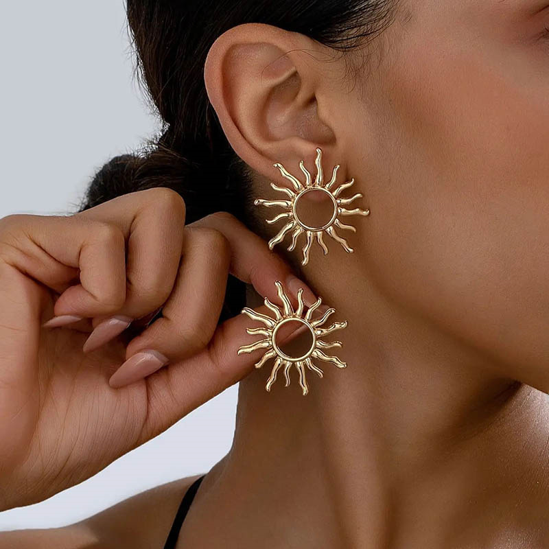 High Profile Retro Fashion SUNFLOWER Earrings For Women