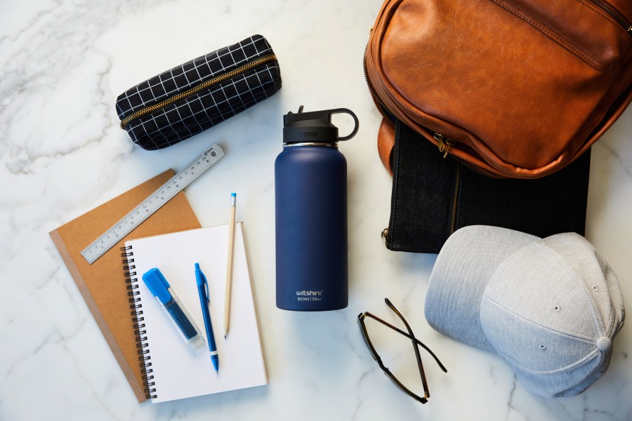 Stainless Steel Bottle Navy 900ml  - Wiltshire