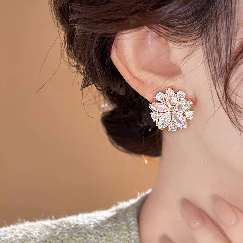 925 Sterling Silver Needle Exquisite Five Petal Flower Crystal Stud Earrings