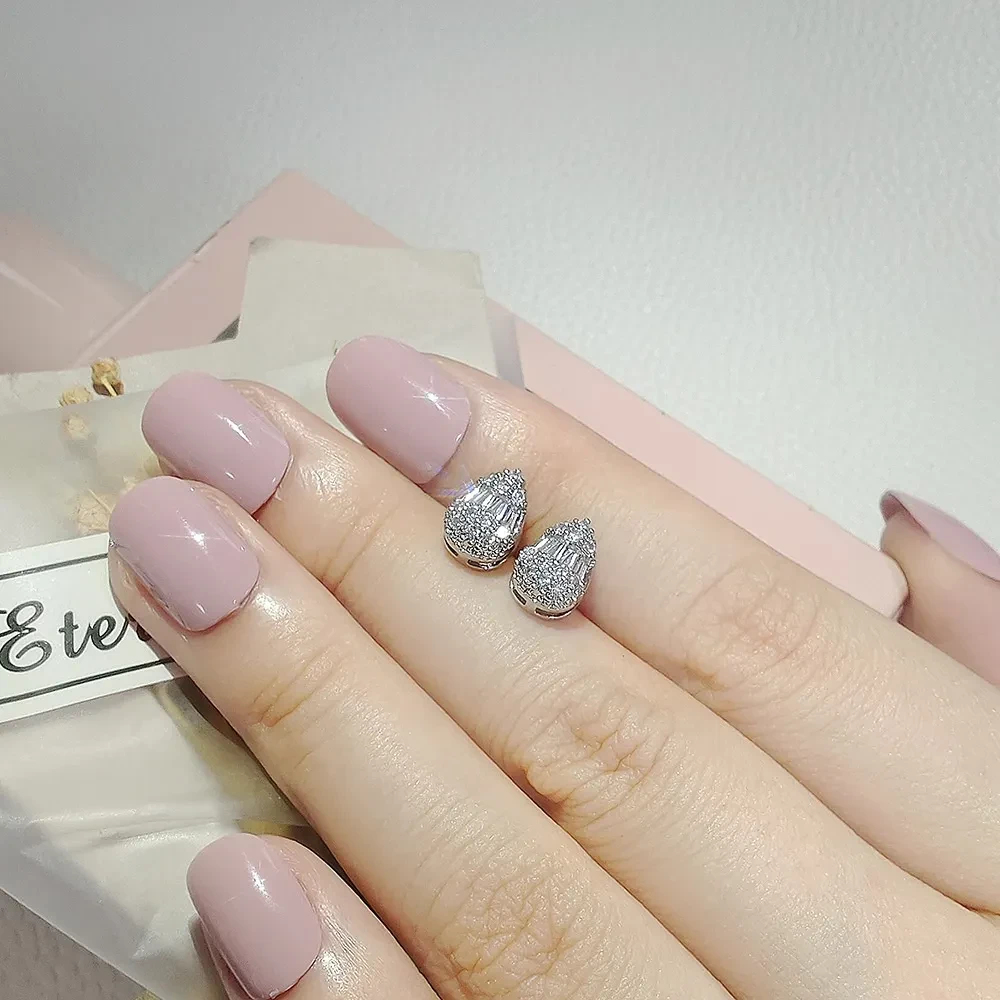 Luxury Dignified Sense Of Design Fashion And Fully-jewelled Flash Earrings