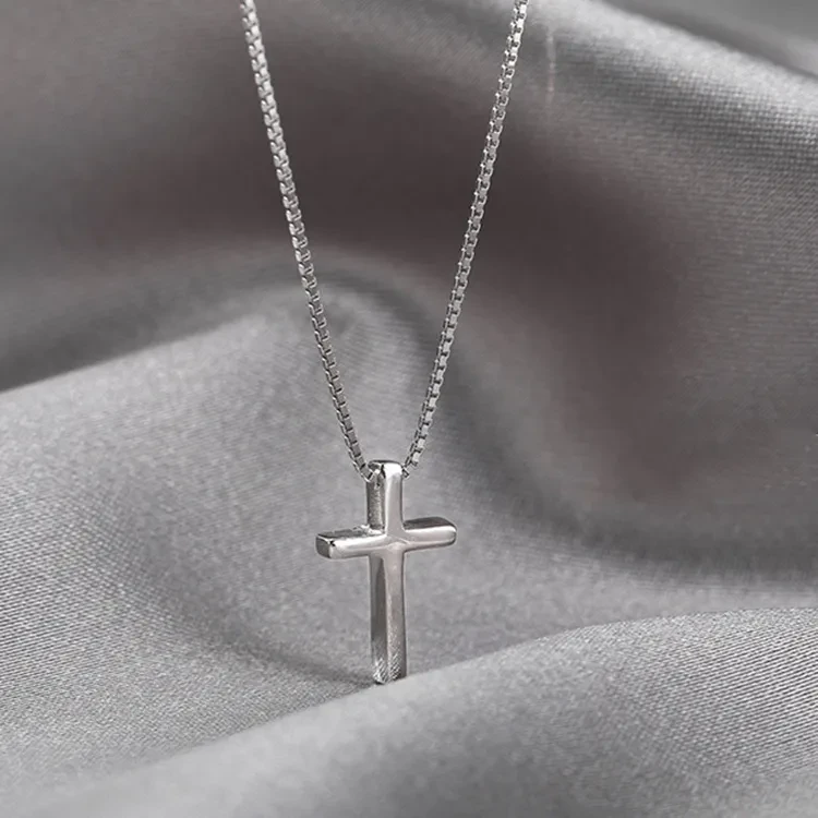 Simple Plain Cross Pendant Clavicle Chain