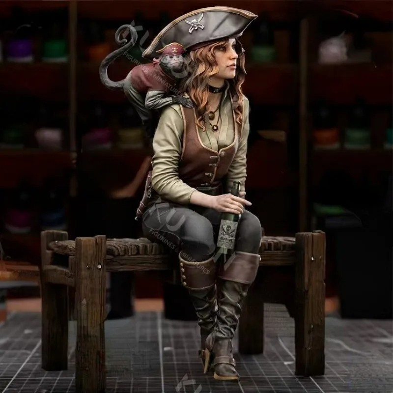 1/24 Scale Female Pirate Captain Lyra Resin Figure Assembled Model Kit