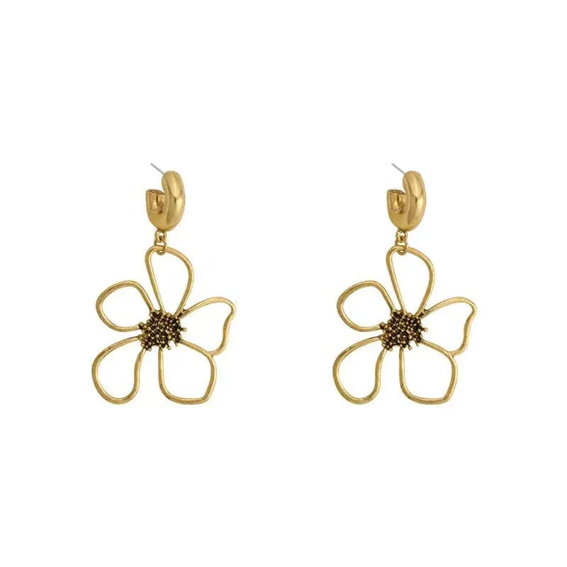 Retro Easy Matching Hollow Flower Earrings