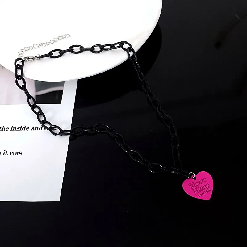 Special-interest Design Love Pendant Necklace