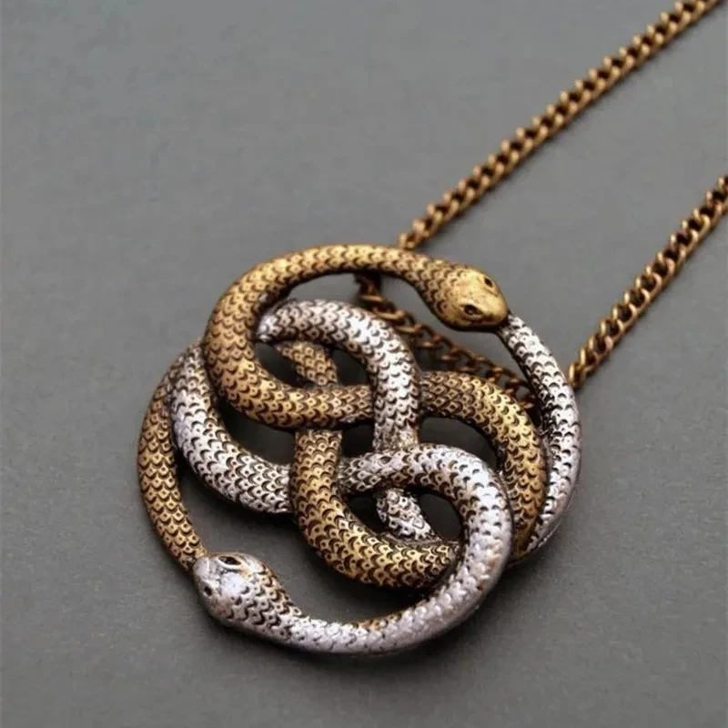 Fashion Creative Double Snake Pendant Necklace