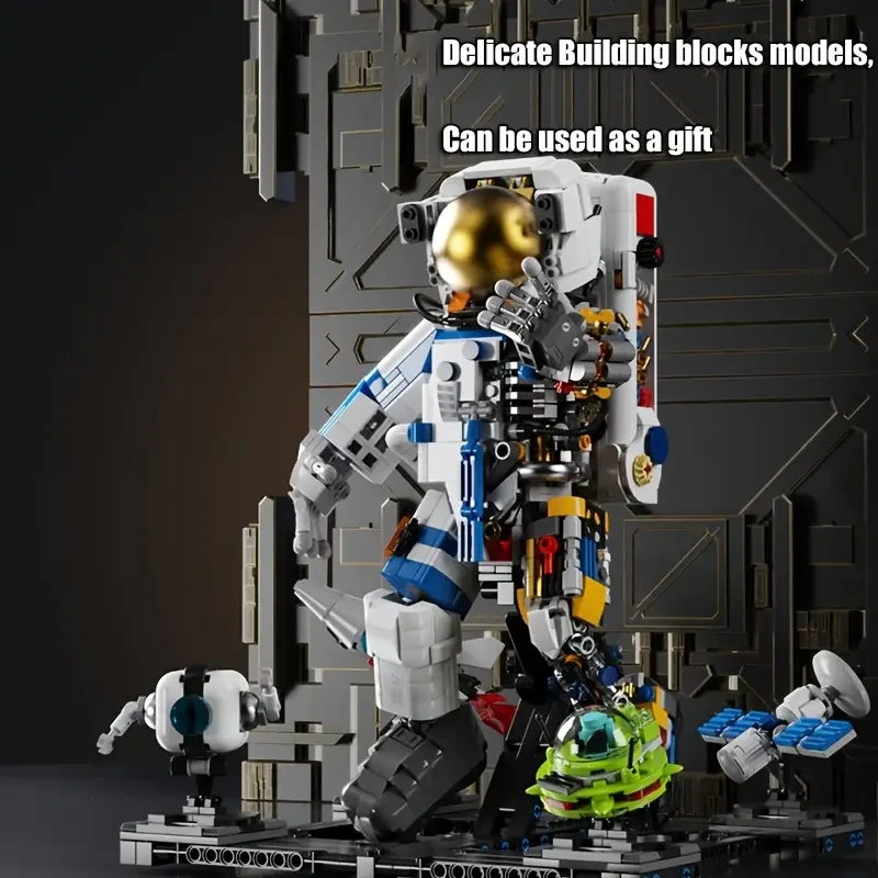 1736pcs Astronaut Building Blocks Set
