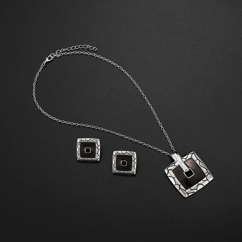 Fashion Retro Square Pendant Necklace Earrings