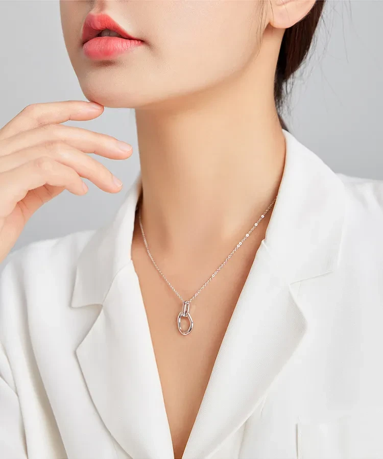 Fashion S925 Sterling Silver Geometric Double Ring Necklace, Simple And Advanced Sense Of Platinum Plated Clavicle Chain