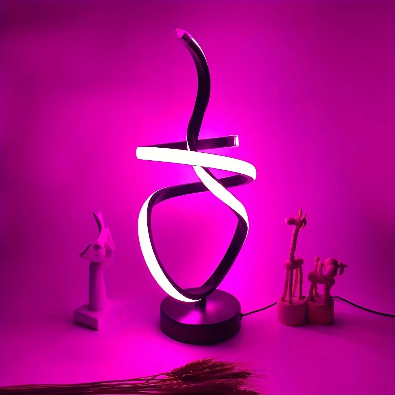 Unique Multi-Room Design Luxury Table Lamp with USB