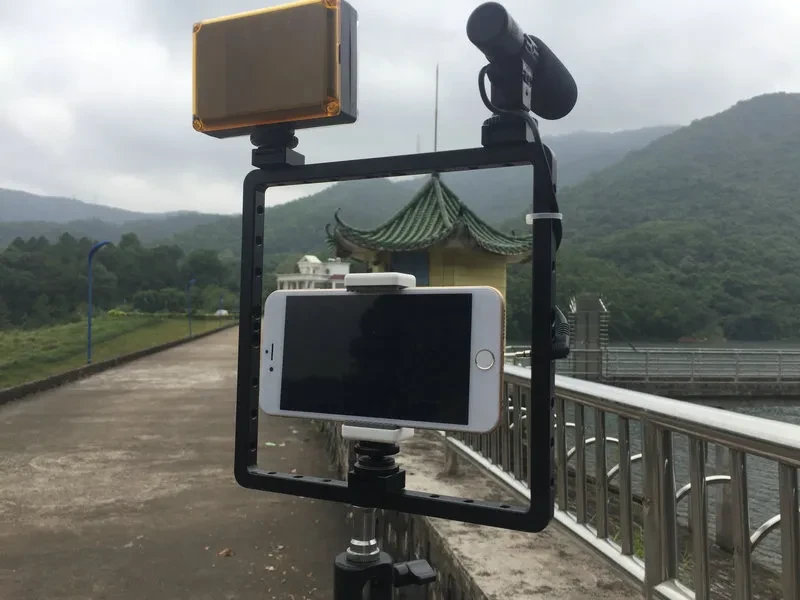 Mobile phone live broadcast bracket