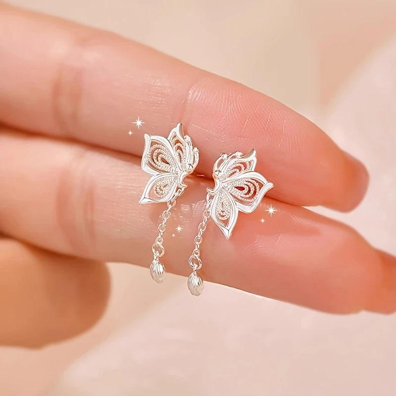 Elegant Hollow Butterfly Earrings  Exquisite Craftsmanship, Romantic Choice for Dating, Enhances Elegant Temperament