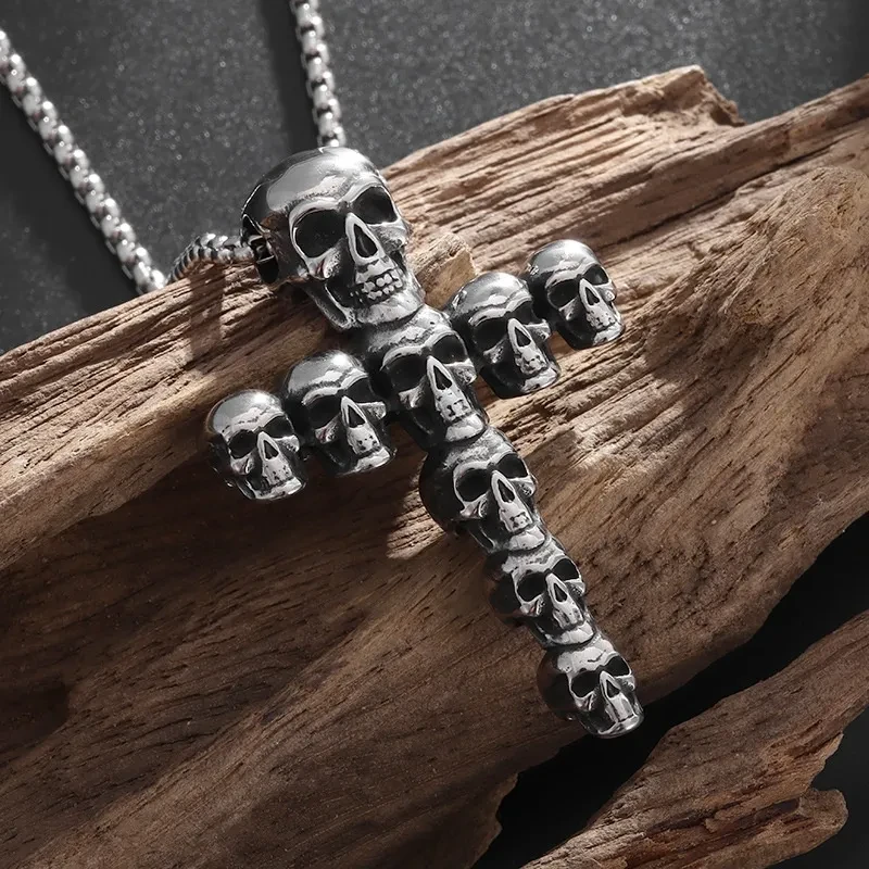 Personality Retro Skull Men Pendant