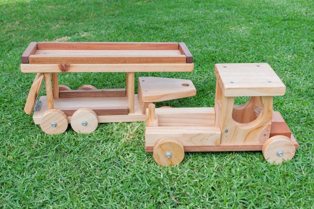 NZ Handmade| Car transporter with three cars  New from GiftTree NZ!