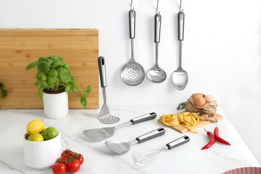 Aspire Stainless Steel Solid Spoon - Wiltshire