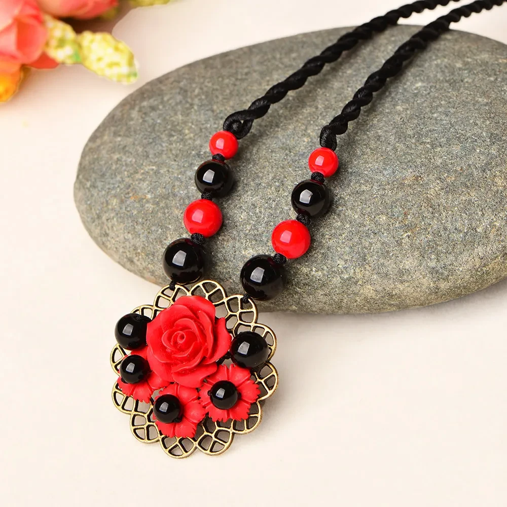 Ethnic Style Necklace Retro Style Clavicle Chain Female Short Pendant Neck Jewelry Neckband Pendant Wholesale