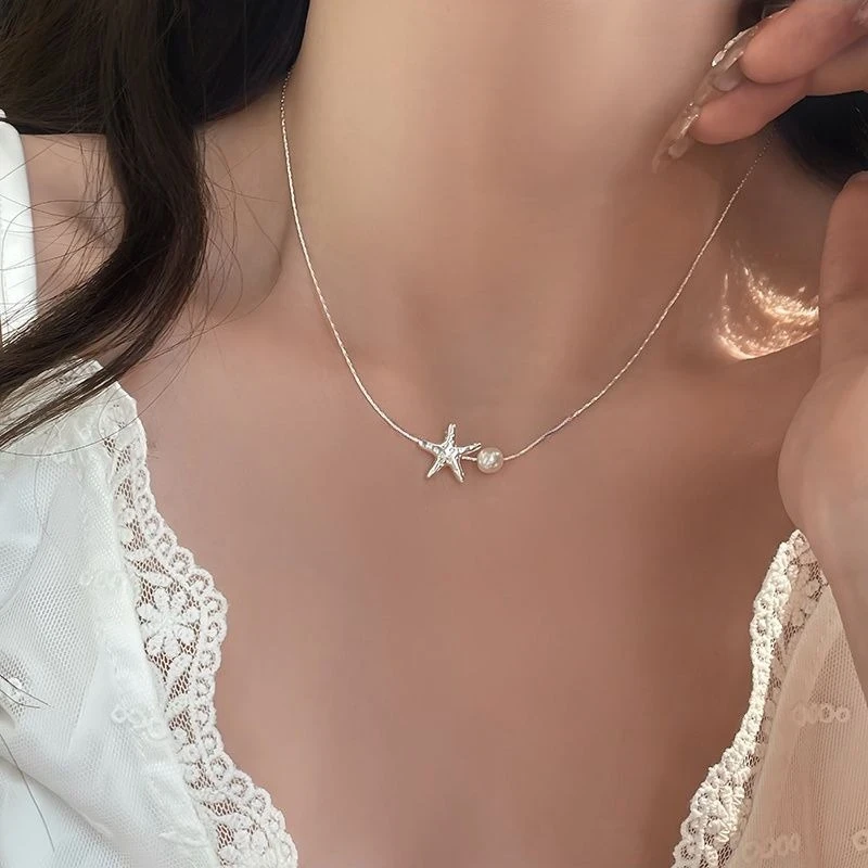 Elegant Starfish Pendant Necklace with Imitation Pearl  Fashionable Alloy Short Chain for Women and Girls, Versatile Charm Clavicle Jewelry, Ideal for Daily Wear and Valentine's Gift