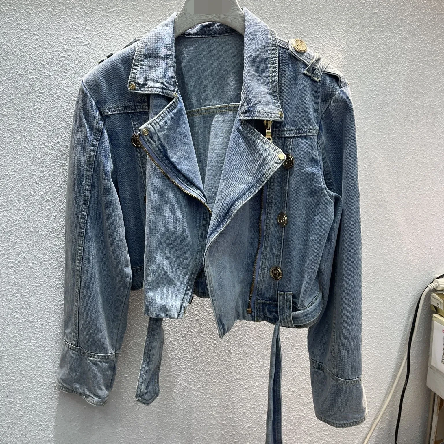 Popular Street Cool Button Denim Coat Korean Style