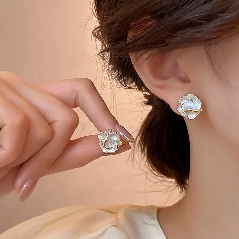 Elegant Camellia Flower Stud Earrings  Vintage Style, Alloy with 925 Silver Ear Post, Women's Fashion Jewelry, All-Season Accessory for Daily & Vacation Wear