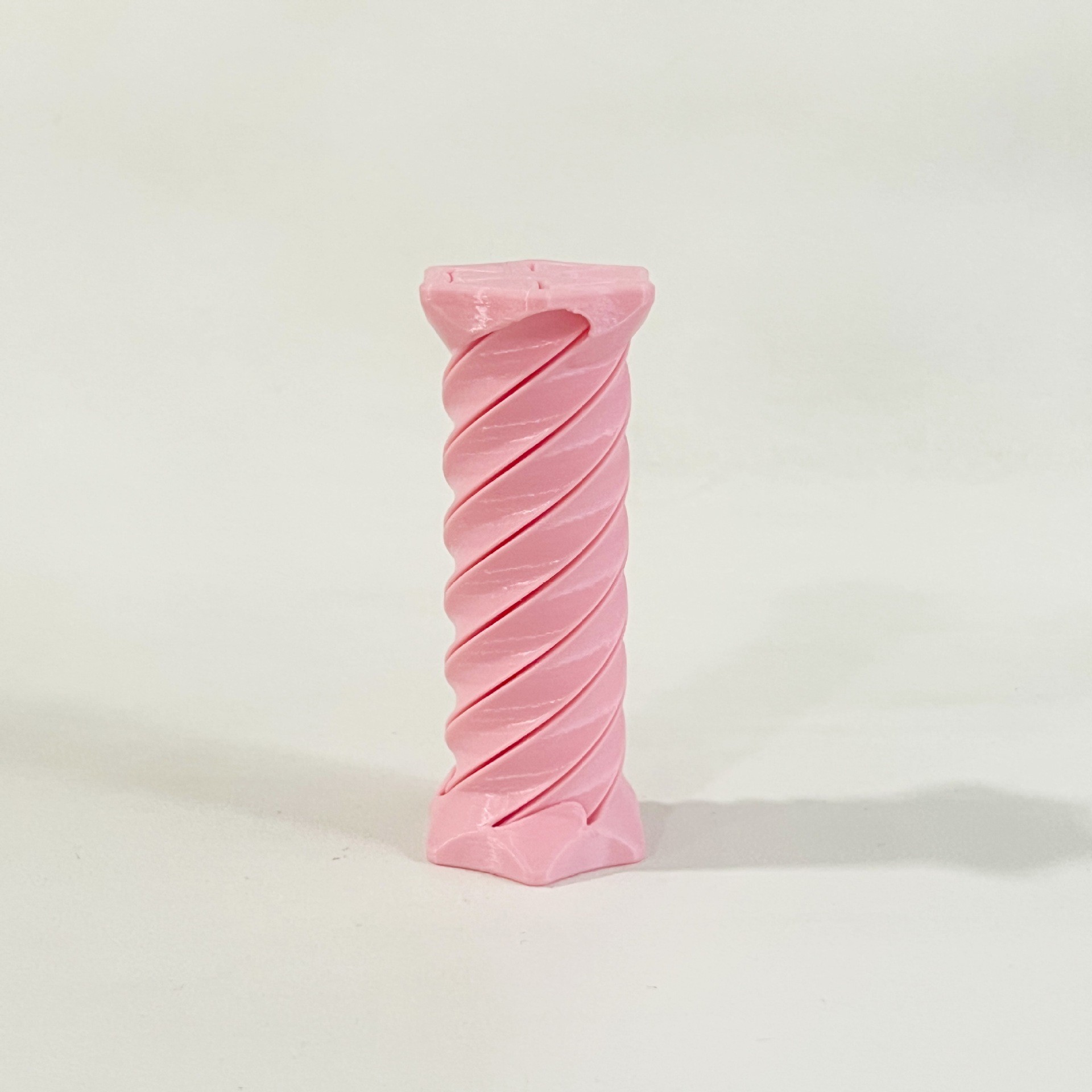 Repeatedly Rotating Spiral Crossing Decompression Toy