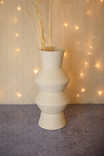 Divoc Vase