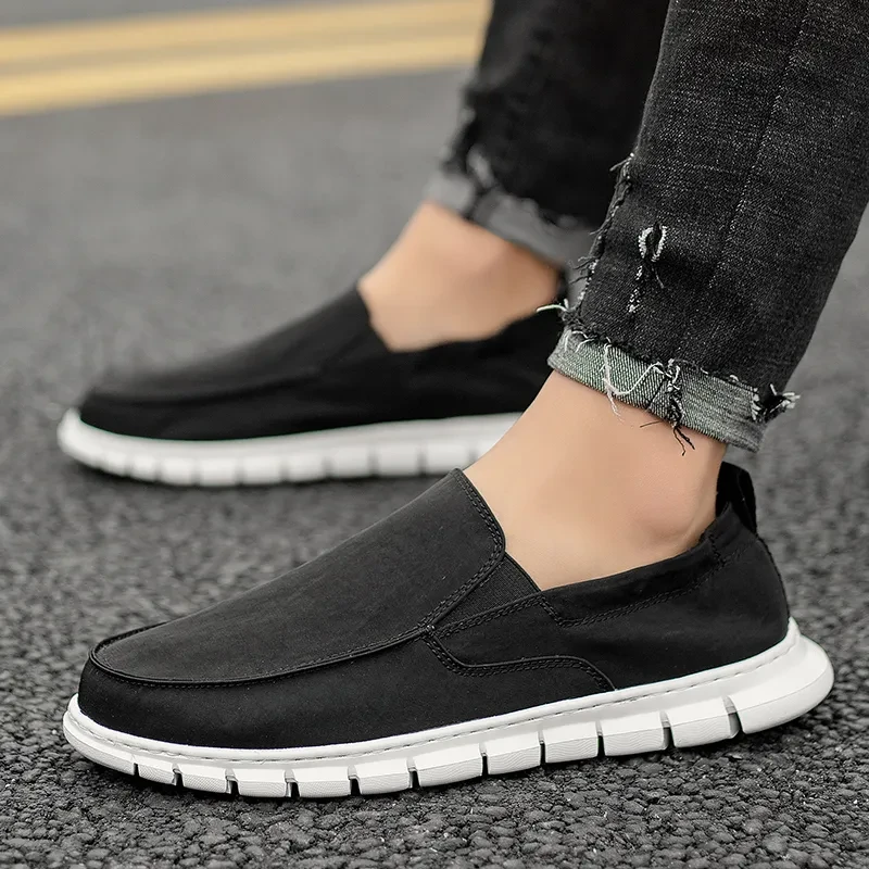 High quality waterproof casual shoes for men