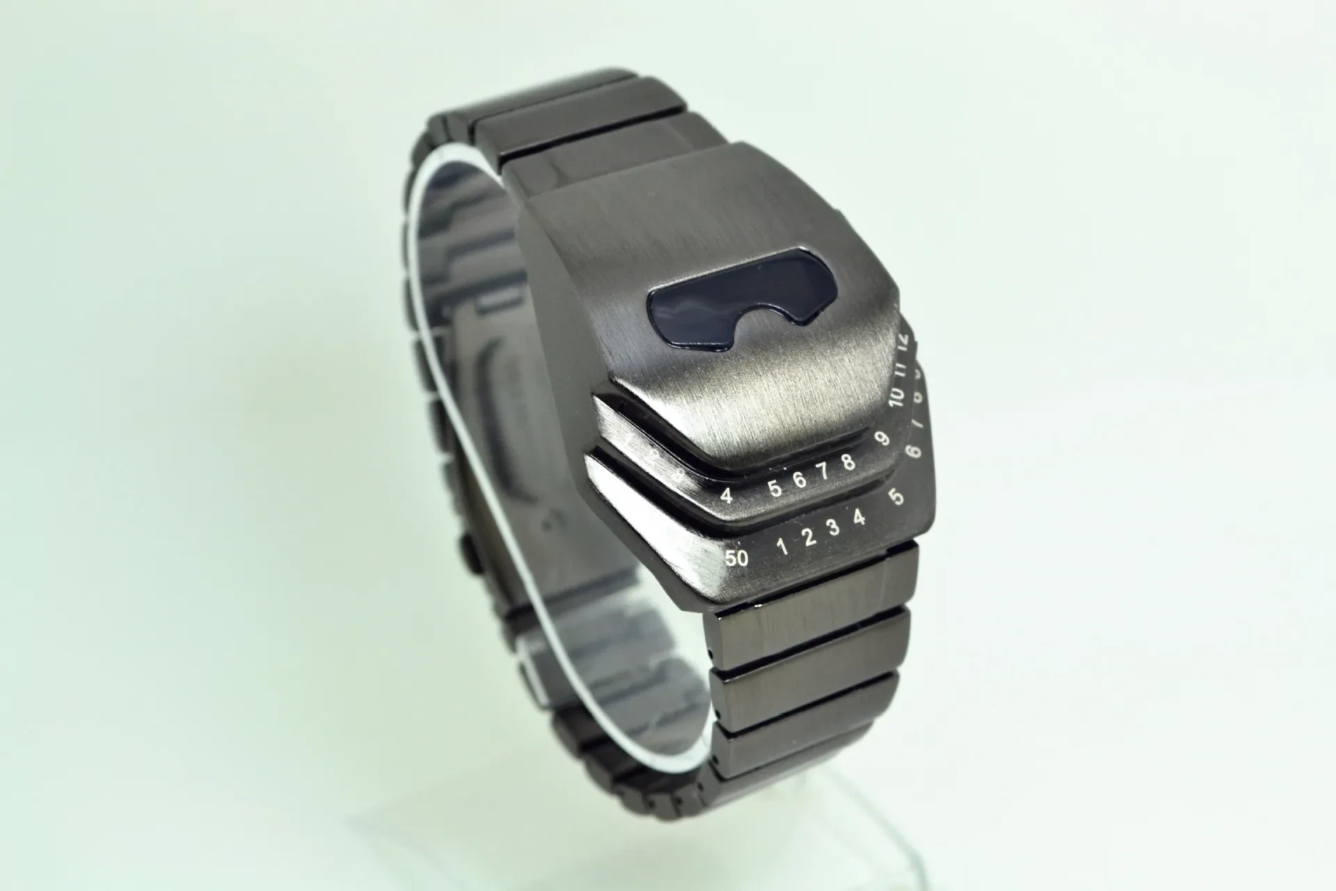 Alloy men's electronic watch